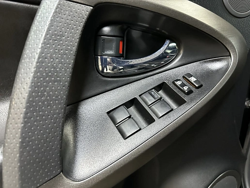 Купить Тойота Новый RAV4 2010г.