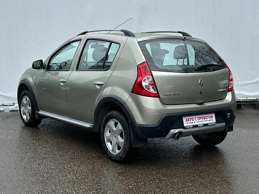 Купить Рено Сандеро 2011г.