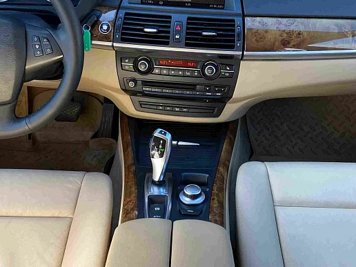 Купить БМВ КС5 2008г.