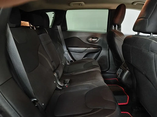 Купить ДЖип Чероки 2014г.