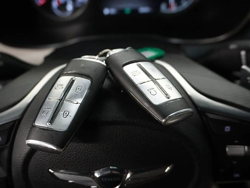 Купить ДЖенесис Г70 2021г.