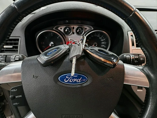 Купить Форд Куга 2012г.