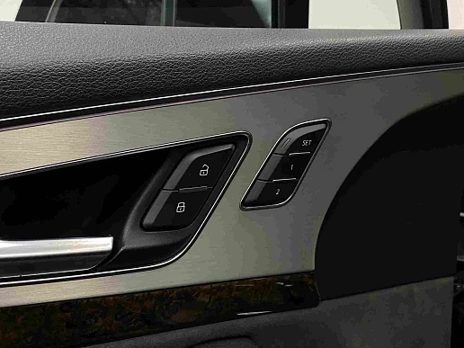 Купить Ауди К7 2015г.