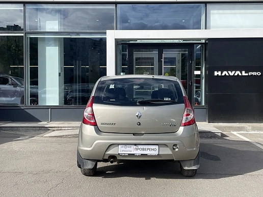 Купить Рено Сандеро 2010г.