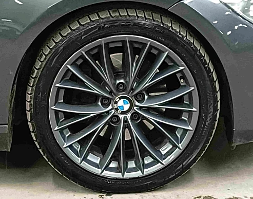 Купить БМВ 3 серия 2012г.