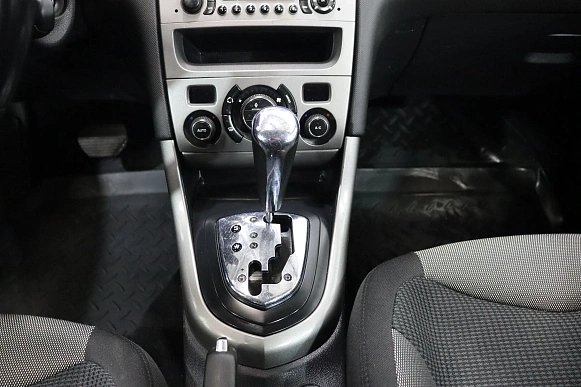 Купить Пежо 308 2010г.