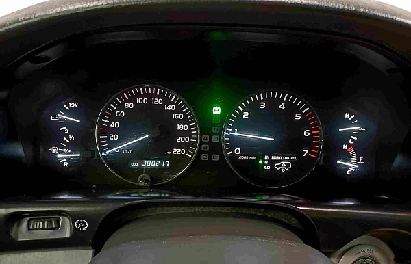 Купить Тойота Ленд Круисер 2002г.