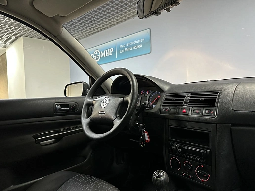 Купить Фольксваген Голф 2003г.