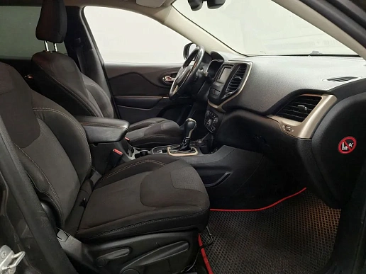 Купить ДЖип Чероки 2014г.