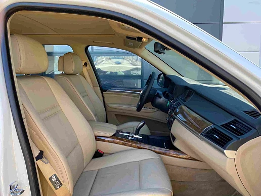Купить БМВ КС5 2008г.