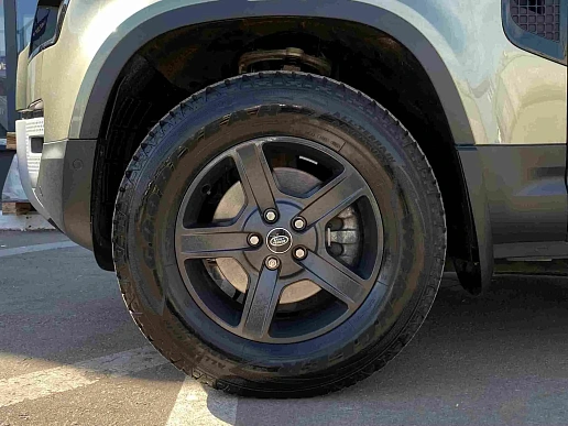 Купить Ленд Ровер  Дефендер 2021г.