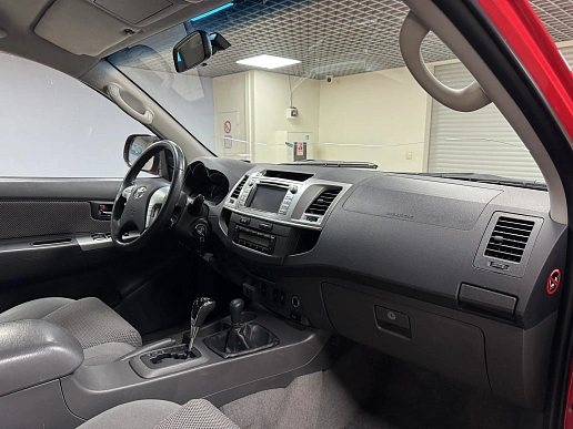 Купить Тойота Хилукс 2012г.