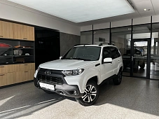 Lada Niva Travel