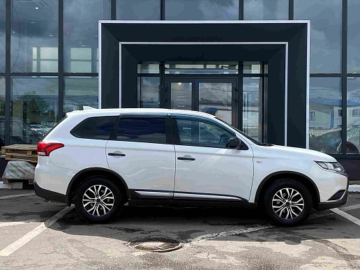 Купить Митсубиси Оутлендер 2019г.