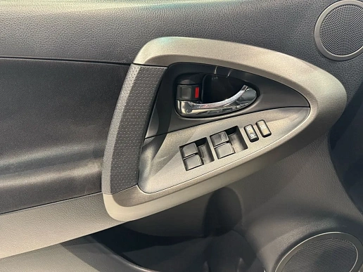 Купить Тойота Новый RAV4 2011г.