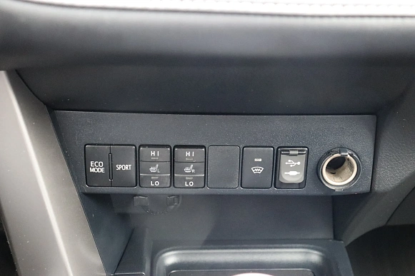 Купить Тойота Новый RAV4 2016г.