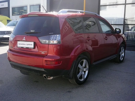 Купить Митсубиси Оутлендер 2010г.