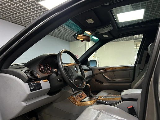 Купить БМВ КС5 2005г.