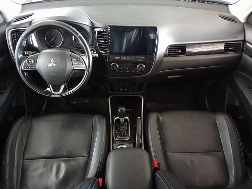 Купить Митсубиси Оутлендер 2017г.