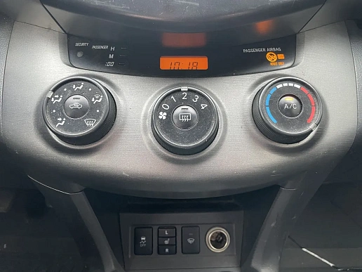 Купить Тойота Новый RAV4 2012г.