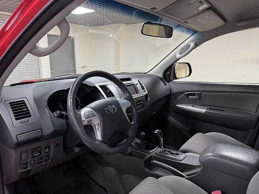 Купить Тойота Хилукс 2012г.