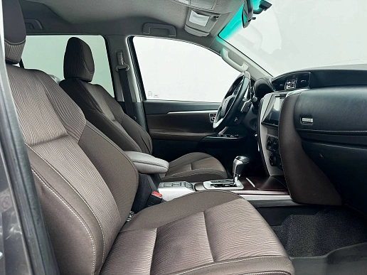 Купить Тойота Фортунер 2018г.