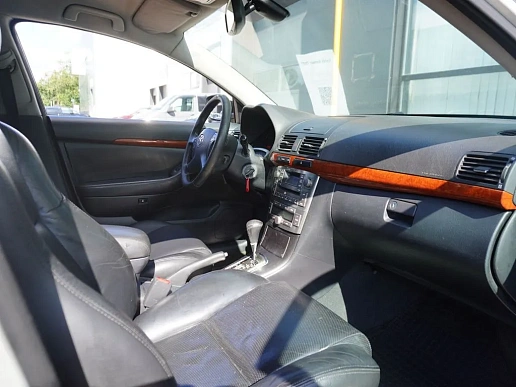 Купить Тойота Авенсис 2007г.