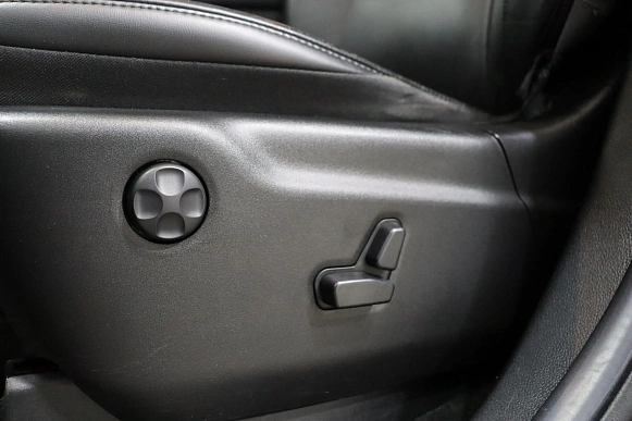 Купить ДЖип Гранд Чероки 2012г.