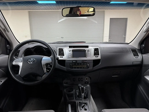 Купить Тойота Хилукс 2012г.