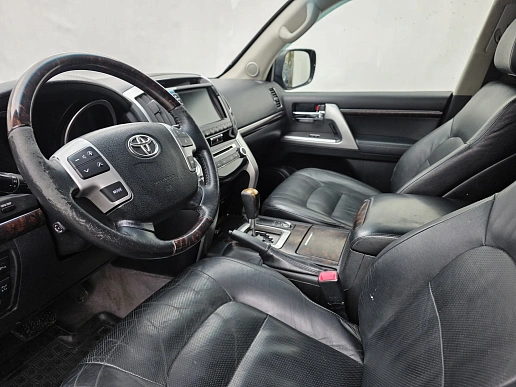 Купить Тойота Ленд Круисер 2012г.