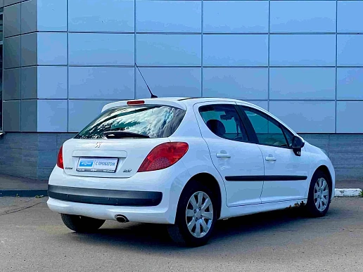 Купить Пежо 207 2009г.