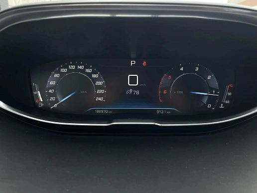 Купить Пежо 5008 2018г.
