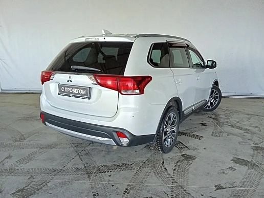 Купить Митсубиси Оутлендер 2017г.