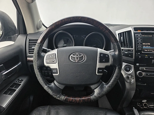 Купить Тойота Ленд Круисер 2014г.