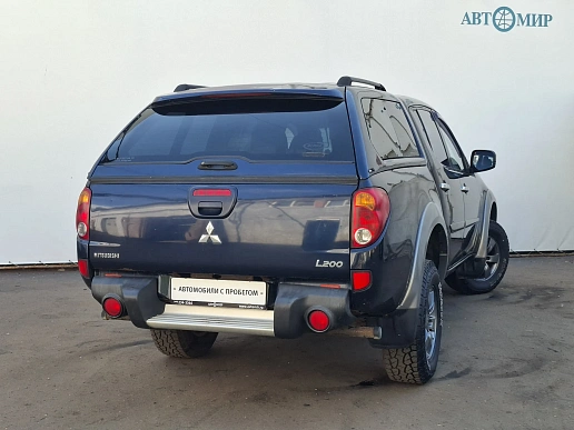 Купить Митсубиси Л200 2010г.