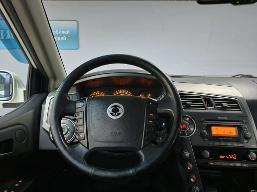 Купить СсанджЁнг Кйрон 2013г.