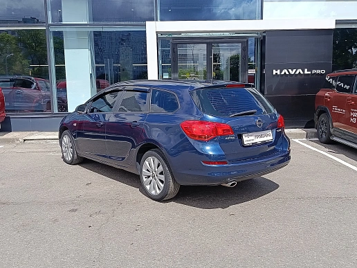 Купить Опель Астра 2011г.