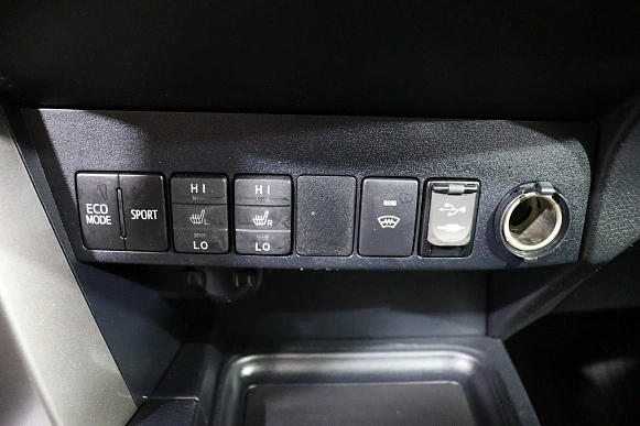 Купить Тойота Новый RAV4 2015г.
