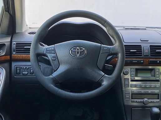 Купить Тойота Авенсис 2006г.