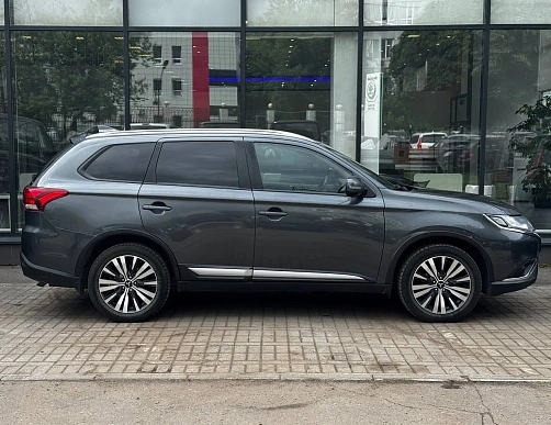 Купить Митсубиси Оутлендер 2019г.