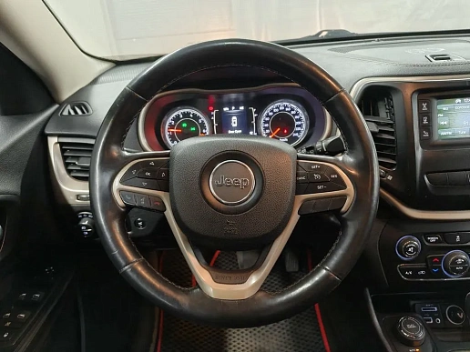 Купить ДЖип Чероки 2014г.