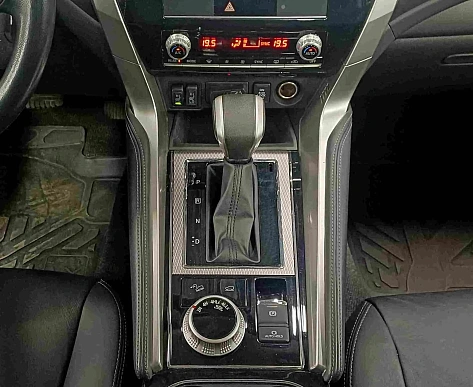 Купить Митсубиси Паджеро Спорт 2020г.