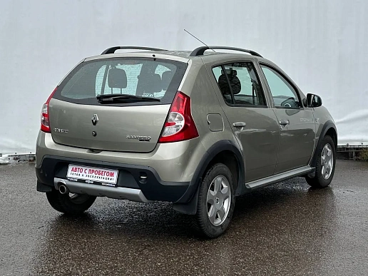 Купить Рено Сандеро 2011г.