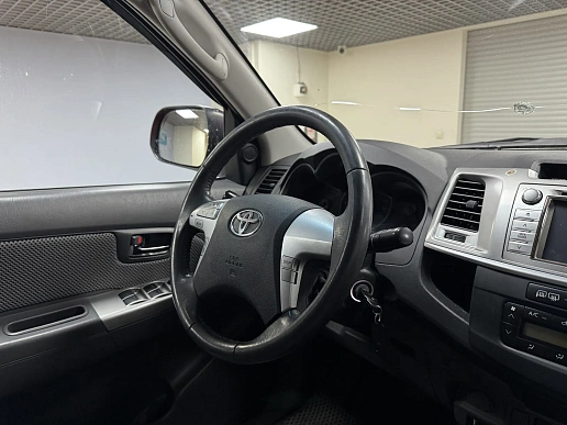 Купить Тойота Хилукс 2012г.