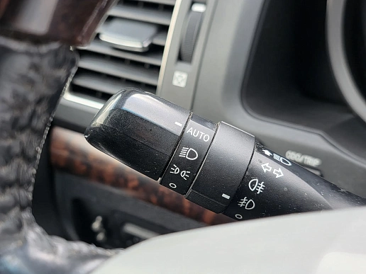 Купить Тойота Ленд Круисер 2012г.