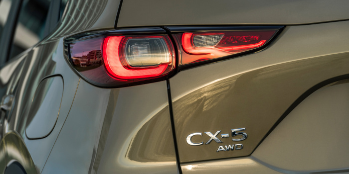 Сравниваем Mazda CX-5 и Mazda CX-30