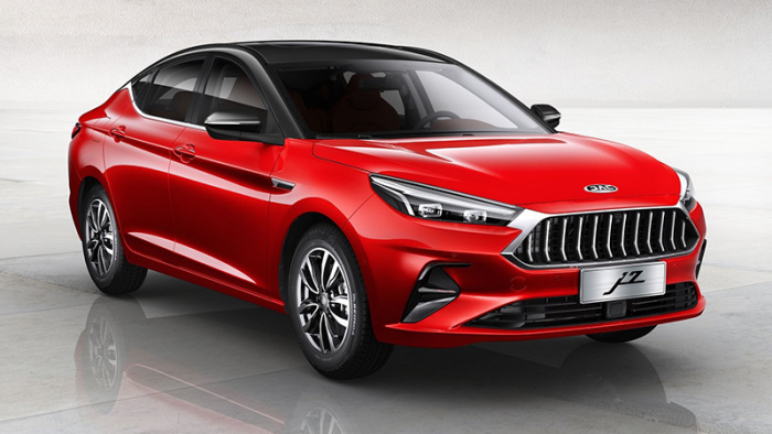 В октябре сразу несколько брендов изменили цены на свои автомобили