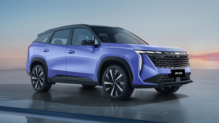 Стали известны цены на новый Geely Atlas для России