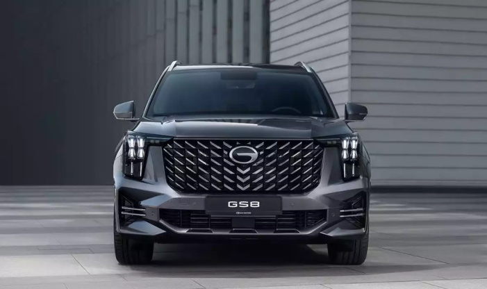 GAC GS8 в новой комплектации GL с пятиместным салоном