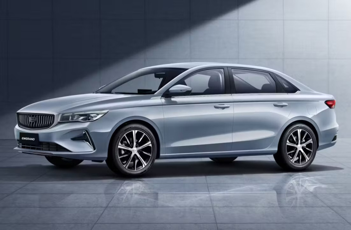 Geely Emgrand подешевел в сентябре